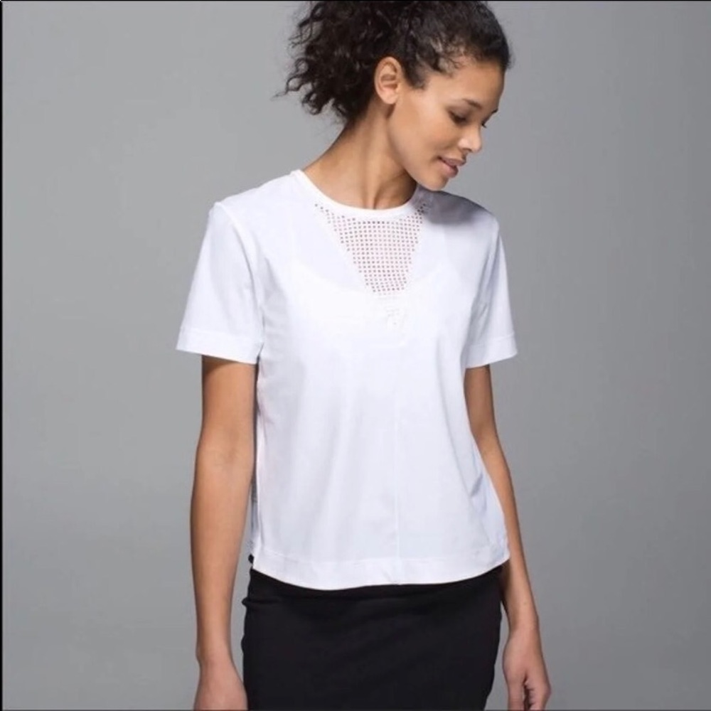 LULULEMON “Perfectly Perfed” SHORT SLEEVE TOP